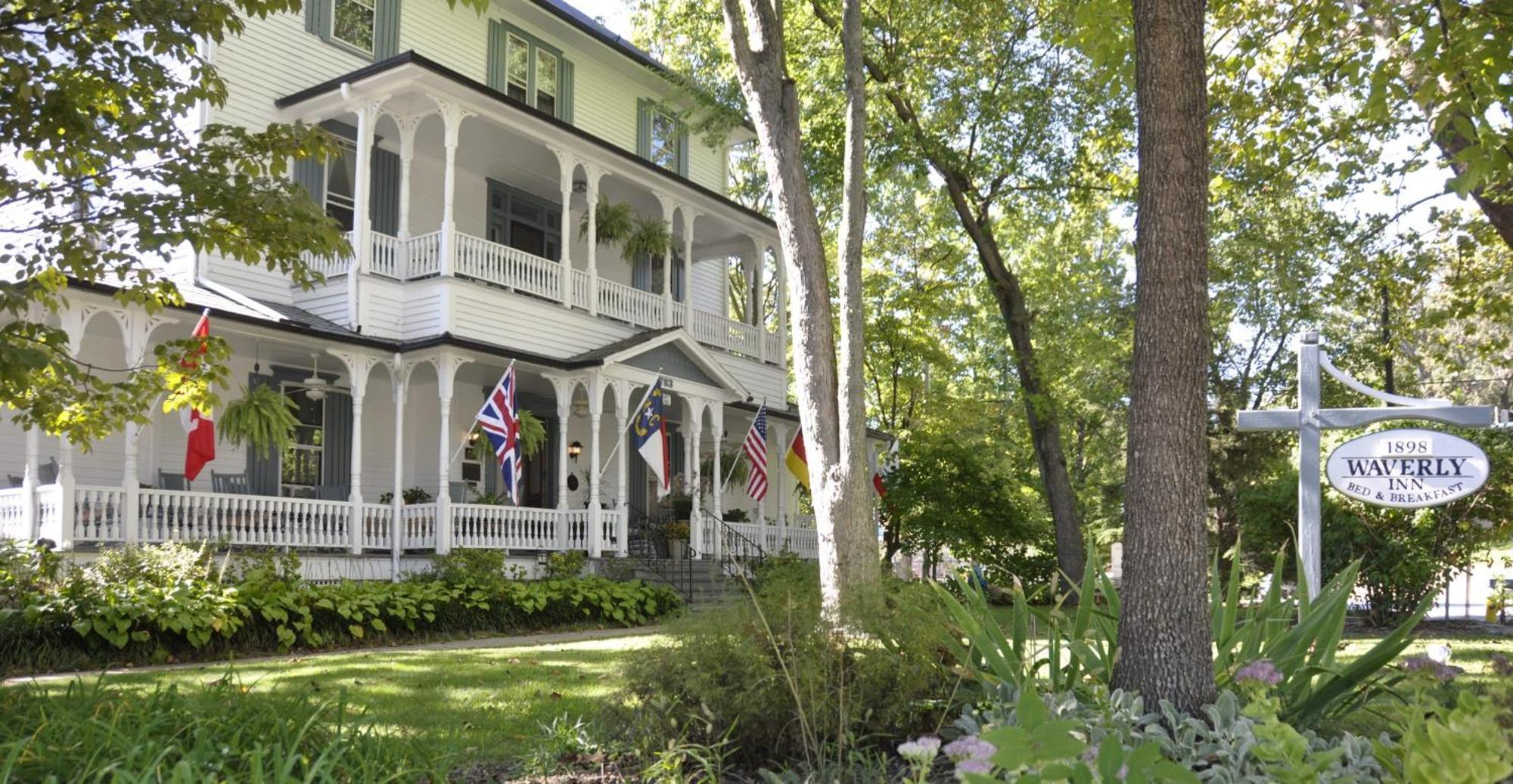 1898 Waverly Inn Hendersonville Exterior photo