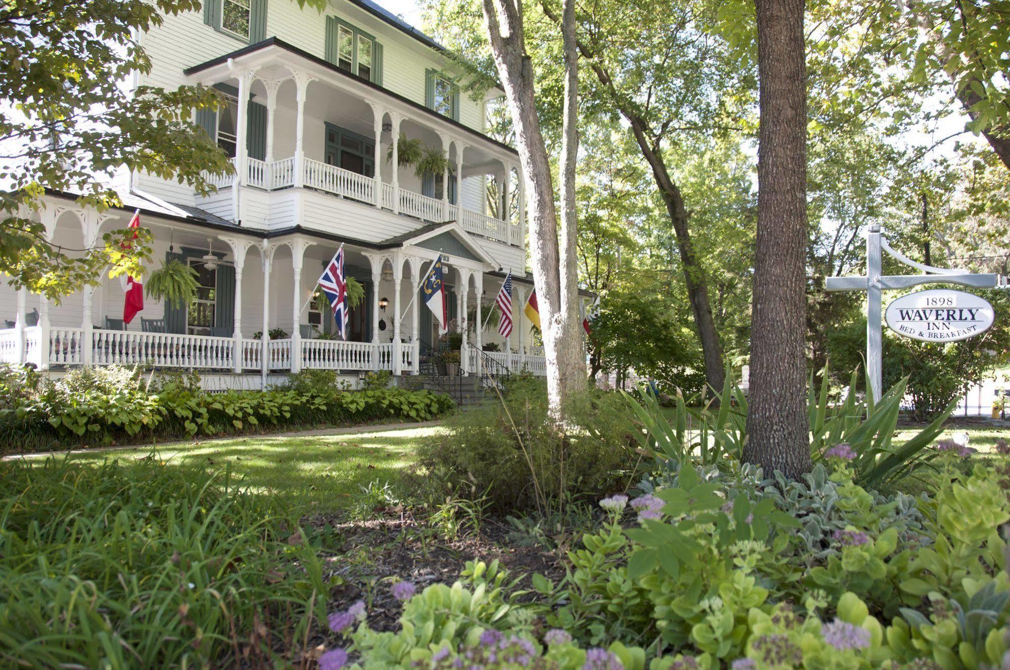1898 Waverly Inn Hendersonville Exterior photo